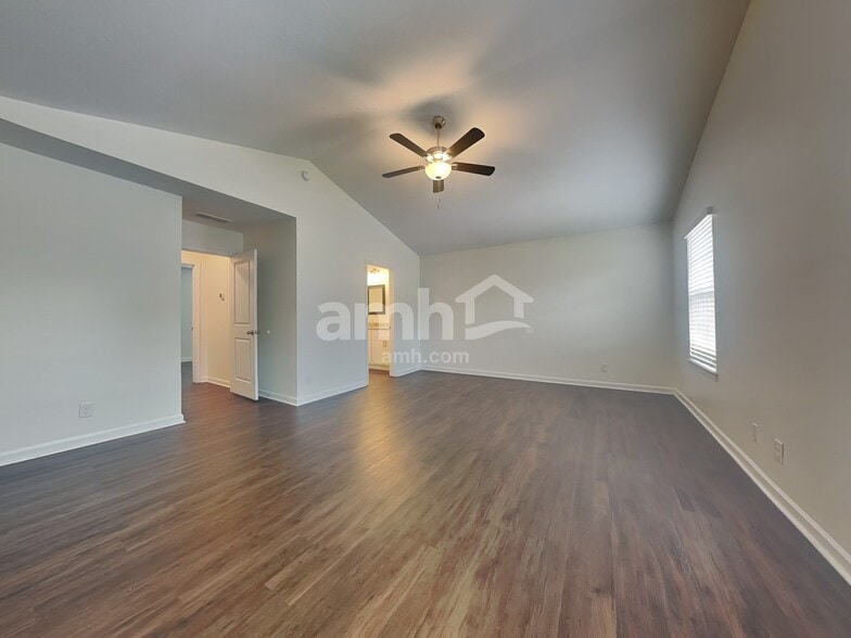 Building Photo - 4845 Billingsgate Ln