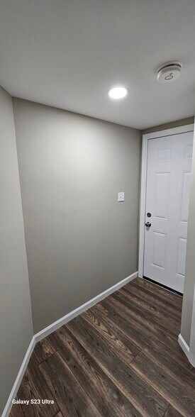 Building Photo - 718 Drexel Ave