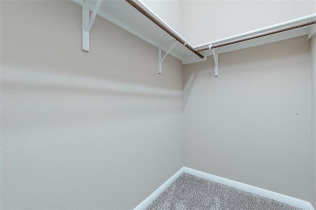 Building Photo - 7220 Wyoming Springs Dr