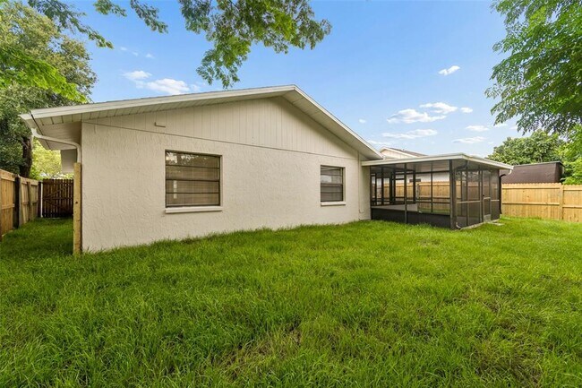 Building Photo - 8526 Huntsman Ln