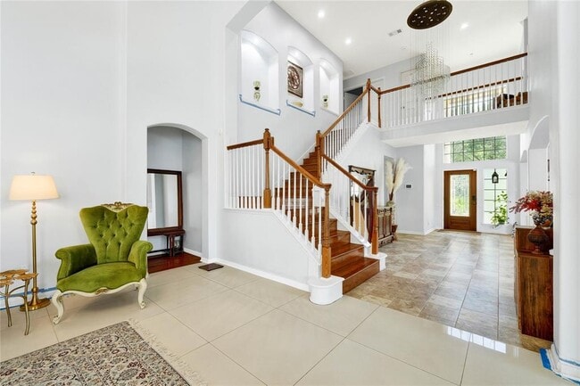 Building Photo - 23707 Hackberry Dr