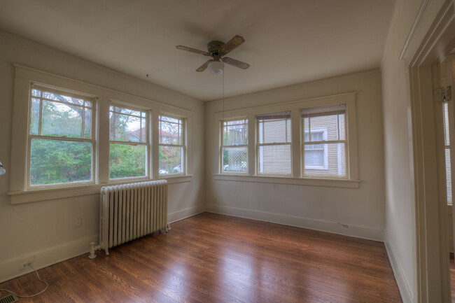 Building Photo - 224/226 Willett