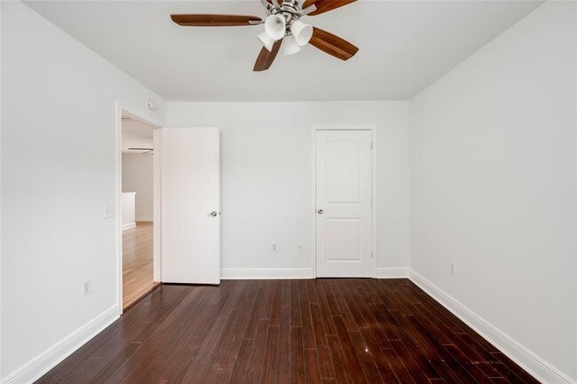 Building Photo - 8705 Davis Oaks Trail