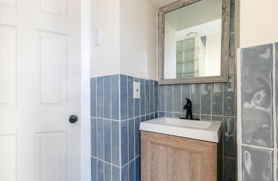 Building Photo - 46 W Washington Ln