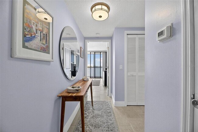 Building Photo - 7100 Sunshine Skyway Ln S