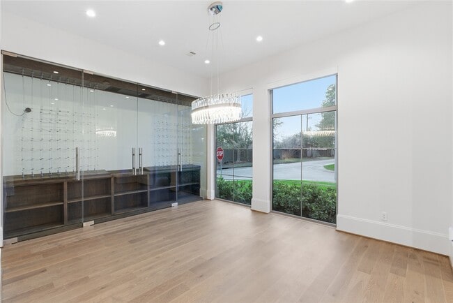 Building Photo - 6273 Piping Rock Ln