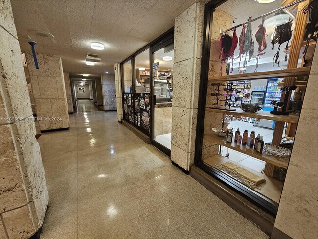 Building Photo - 1980 S Ocean Dr