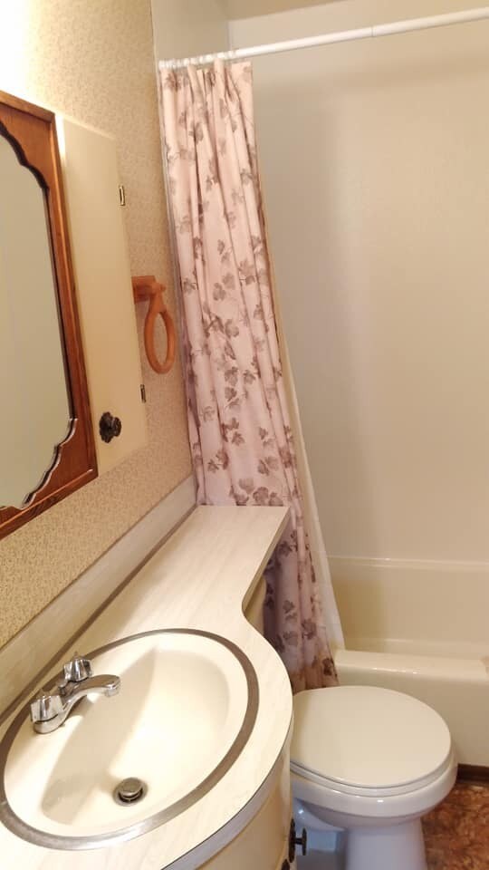 mf bath - 804 7th Ave SE