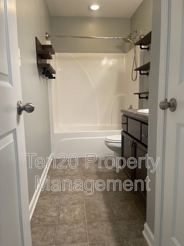 Building Photo - 4955 Brightstar Ln