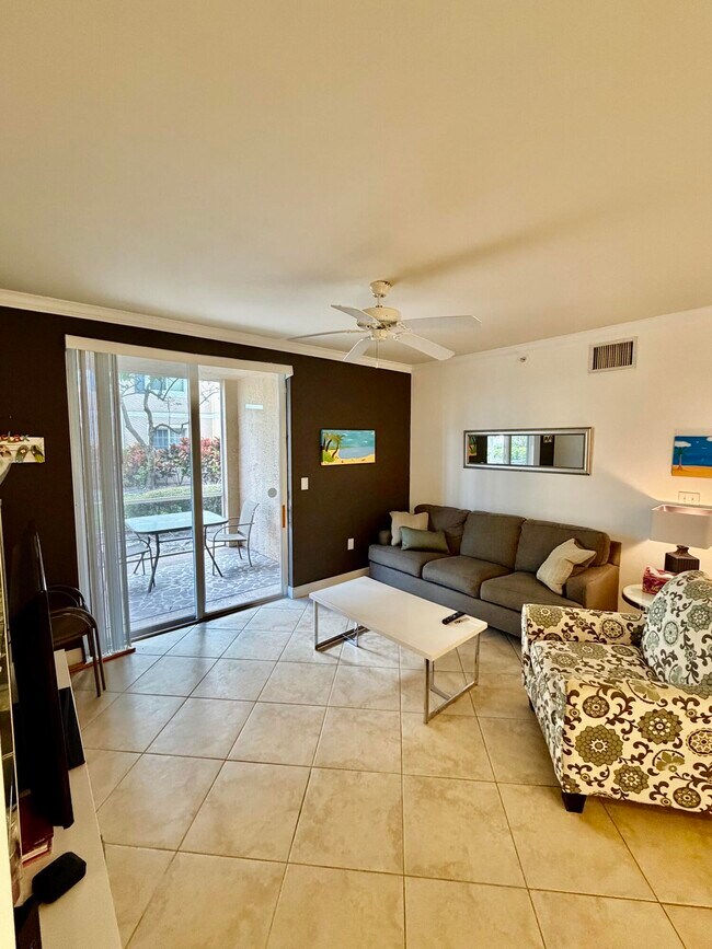 Building Photo - 6521 Emerald Dunes Dr