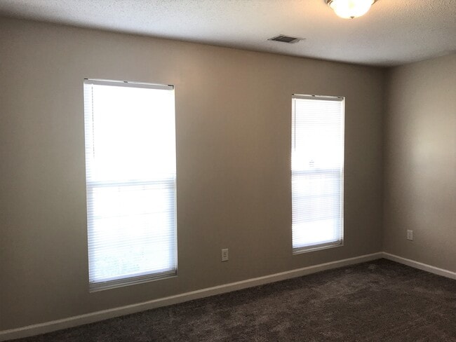 Building Photo - 4605 Crested Butte Rd