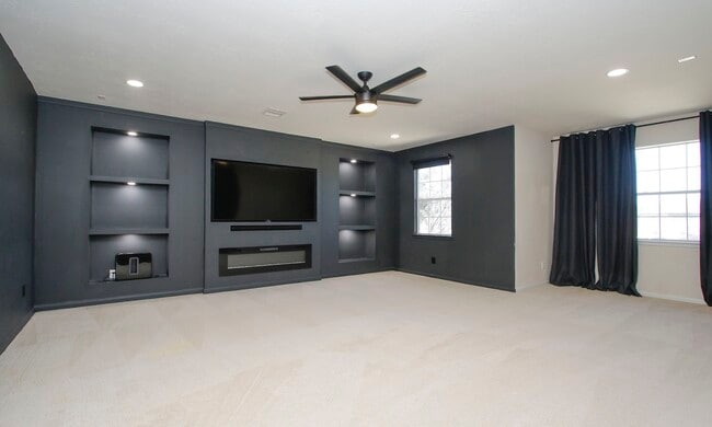 Building Photo - 17935 Gable Oak Ln