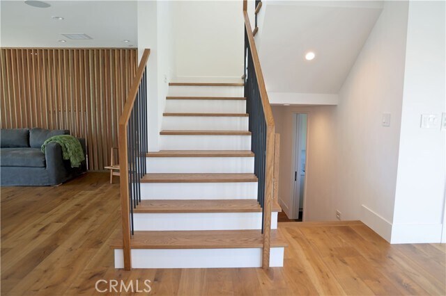 Building Photo - 333 Holmwood Dr