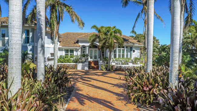 Primary Photo - Pasadena Yacht and Country Club Pool Home