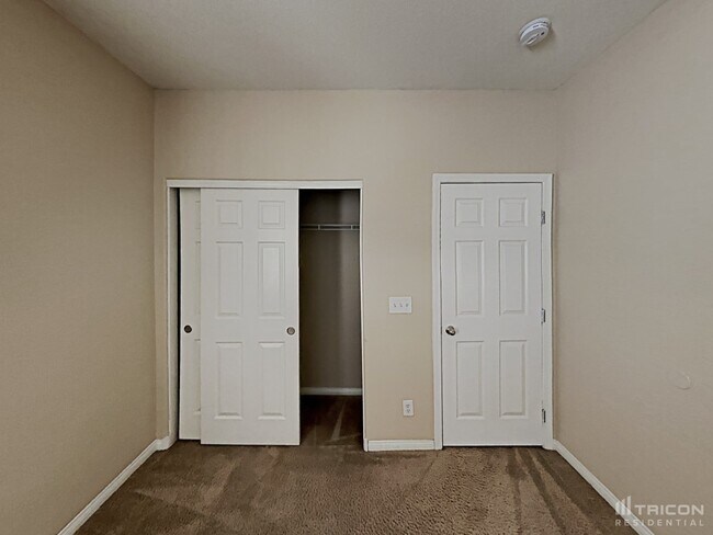Building Photo - 6220 Canada Goose St