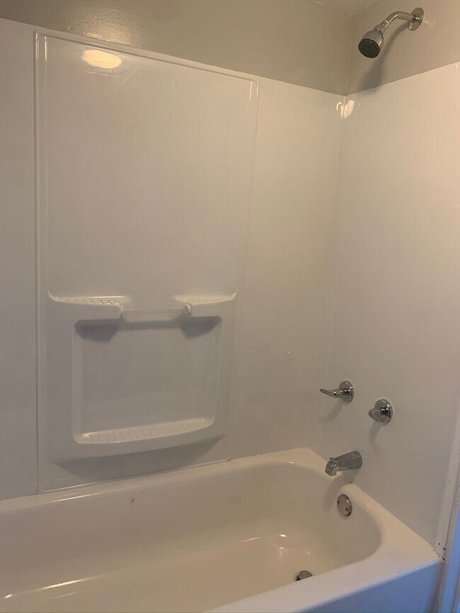 Building Photo - 1511 Hatteras St