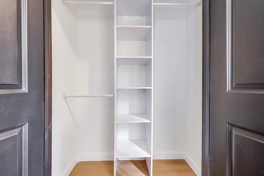 Building Photo - 608 Palisade Ave