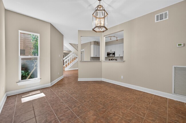 Building Photo - 12625 Memorial Dr