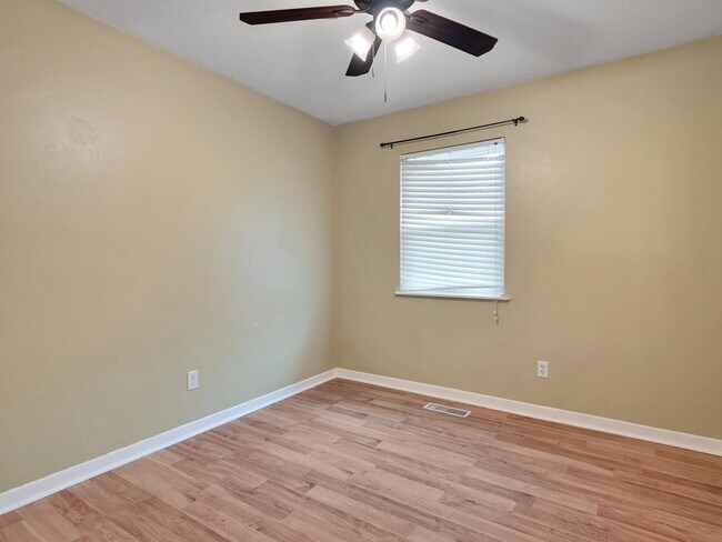 Building Photo - 4117 Wiggington Rd