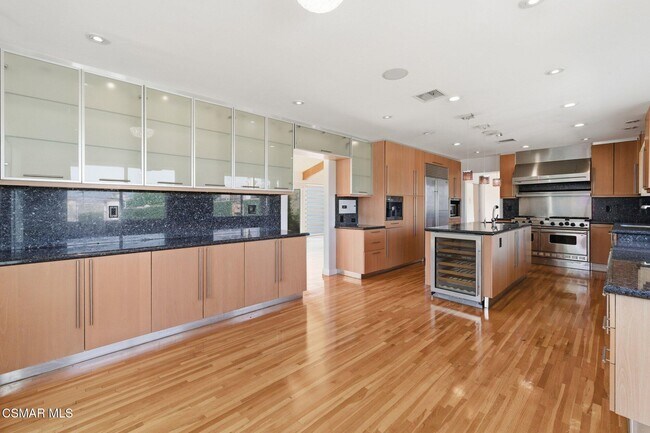 Building Photo - 4613 Reforma Rd