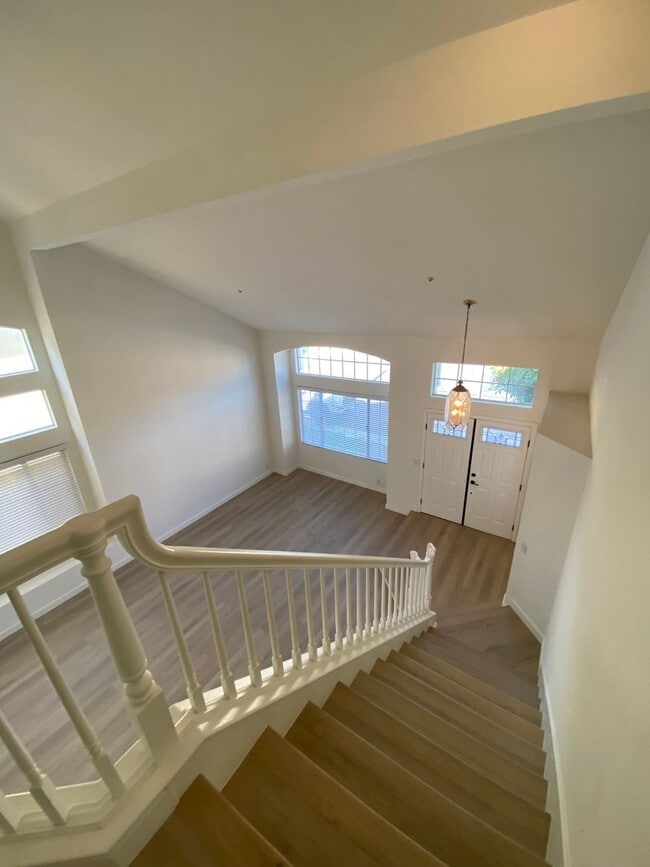 Building Photo - Very Spacious 3 Bedroom, 2.5 Bathroom House For Rent in Buena Park-Lots of Recent Upgrades!