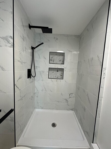 Building Photo - 80 5th Ave