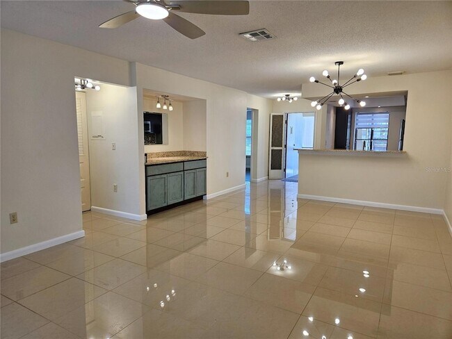 Building Photo - 285 Mission Trl