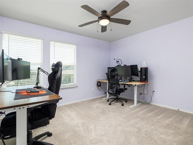 Building Photo - 7106 Summer Tanager Dr