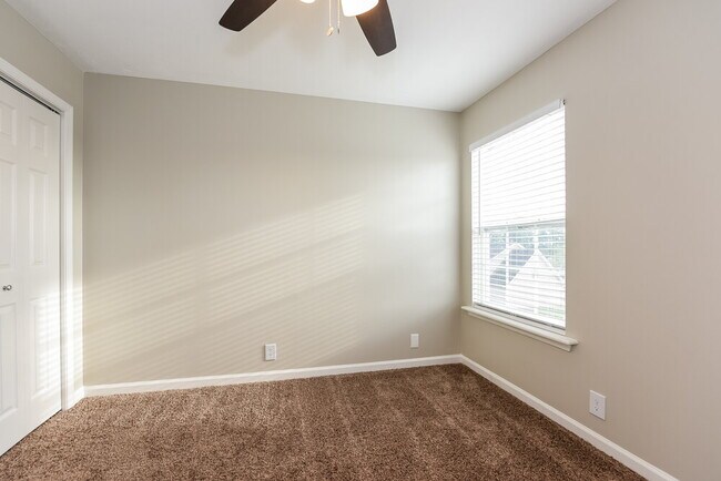 Building Photo - 3066 Ace Wintermeyer Dr