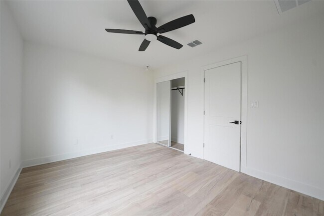 Building Photo - 48 Acacia Dr