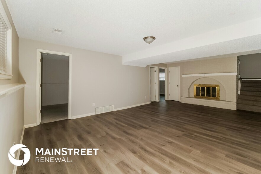 Building Photo - 11212 W 77th St