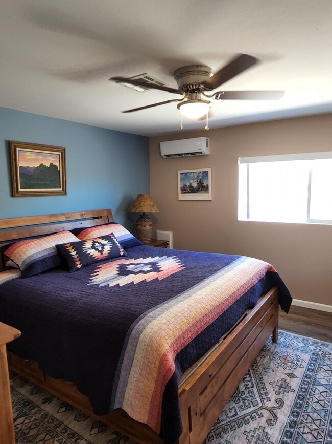 Building Photo - 5725 S Marshall Pl