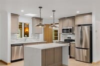 Building Photo - 6994 Teller Ct