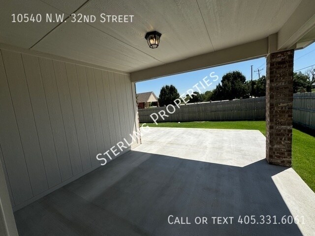 Building Photo - 10540 NW 32nd St