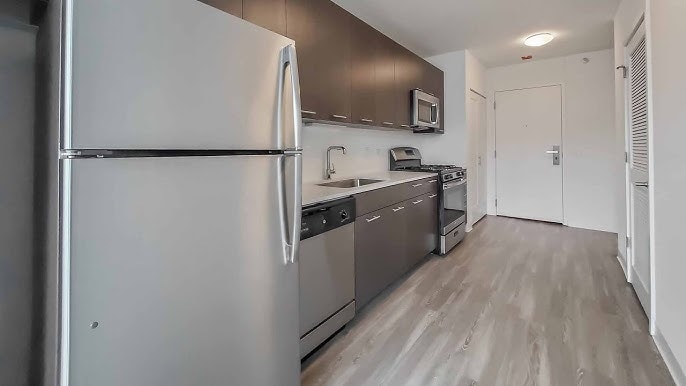 Building Photo - 156 W Erie St