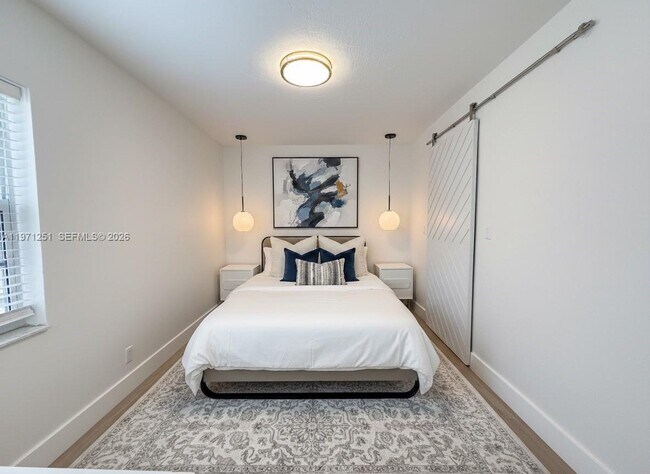 Building Photo - 1701 SW 13th Ct