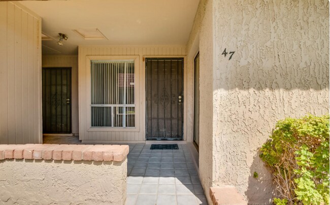 Building Photo - 25 N Cottonwood St