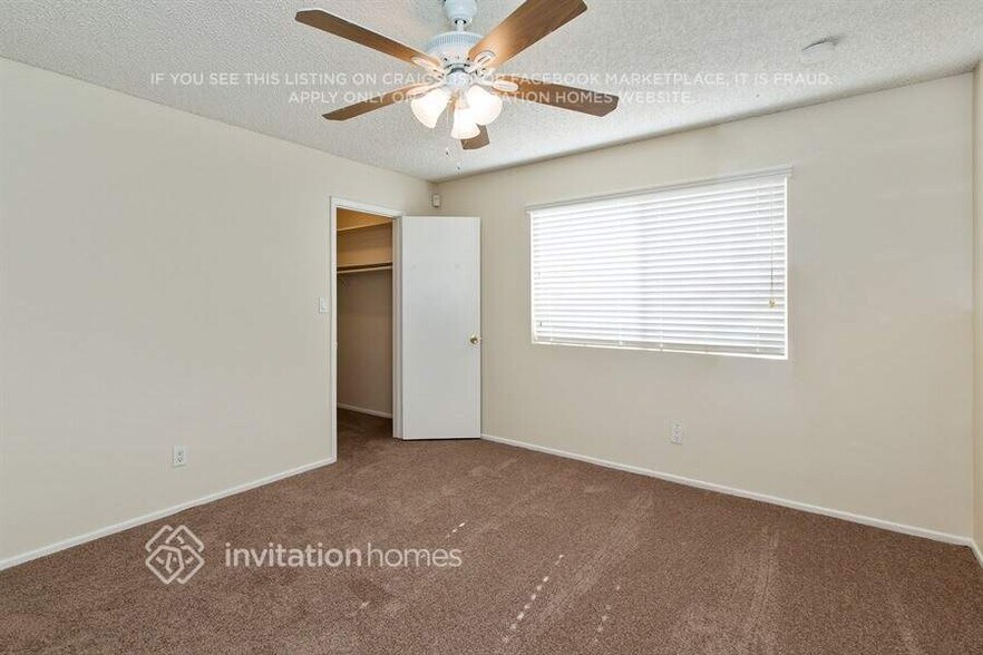 Building Photo - 215 N Kachina