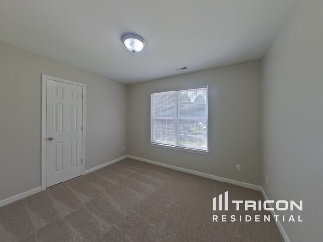 Building Photo - 9701 Pecota Ln