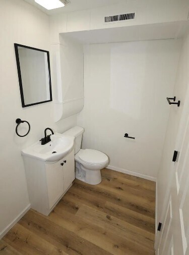 Building Photo - The Hass House | Comfortable South Bend Getaway