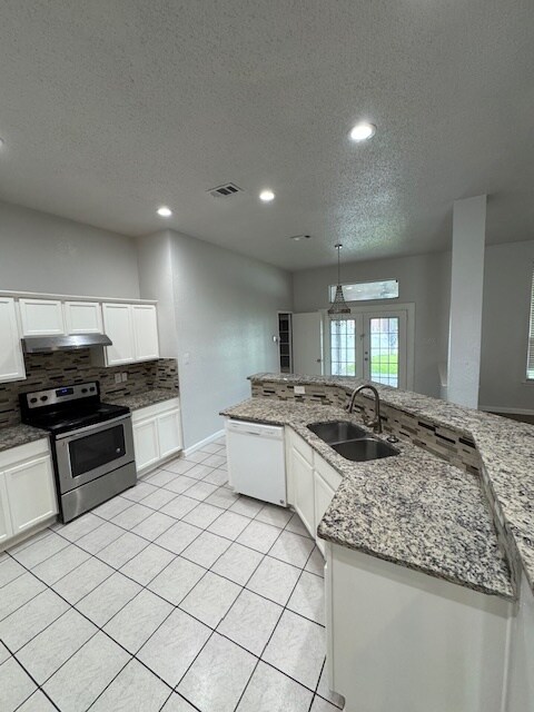 Building Photo - 2068 Pecan Creek Dr