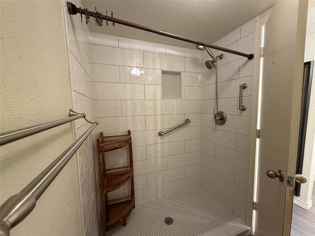 Building Photo - 3175 Golden Oak Ct