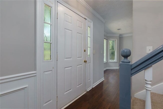 Building Photo - 1200 Mitsy Forest Dr NE