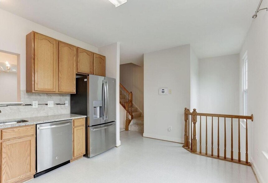 Building Photo - 43784 Brookline Terrace