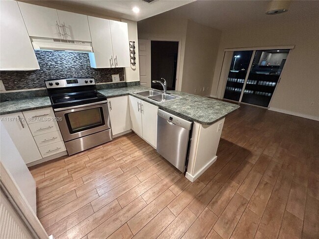 Building Photo - 3410 Coral Wy