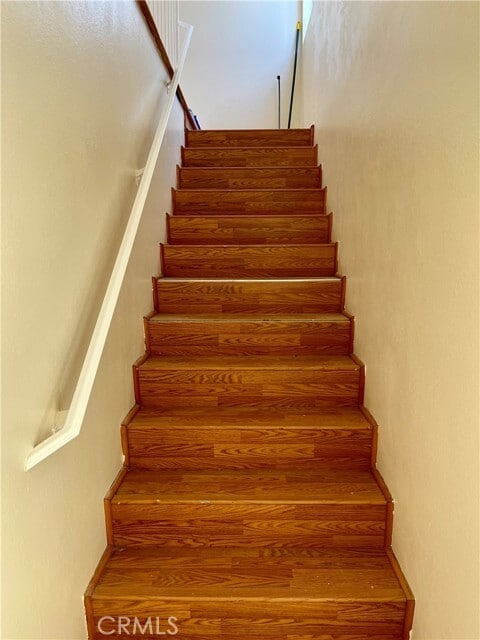 Building Photo - 1120 Golden Springs Dr