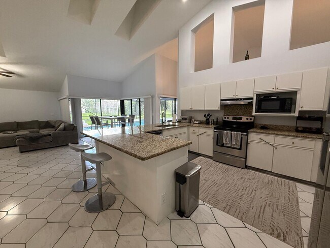 Building Photo - 14544 Autumn Ave