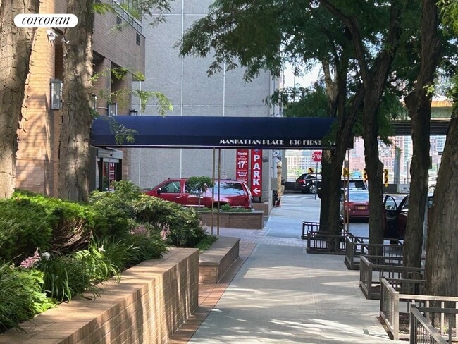 Building Photo - 630 First Avenue 25K