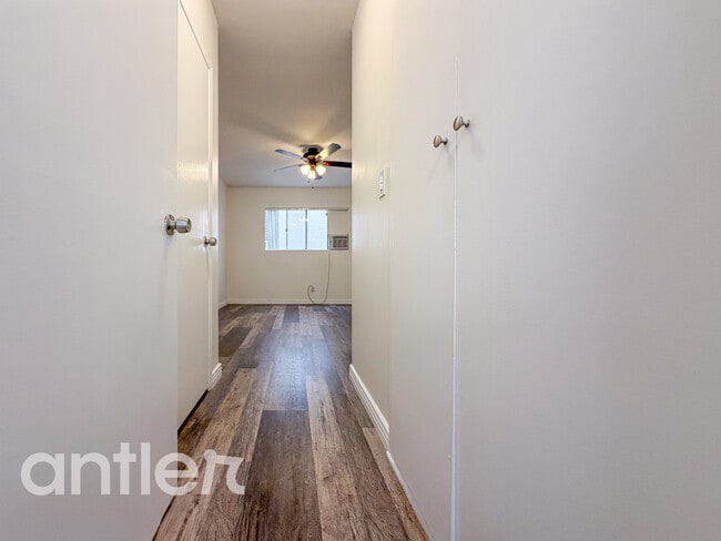 Building Photo - 14270 Dickens St