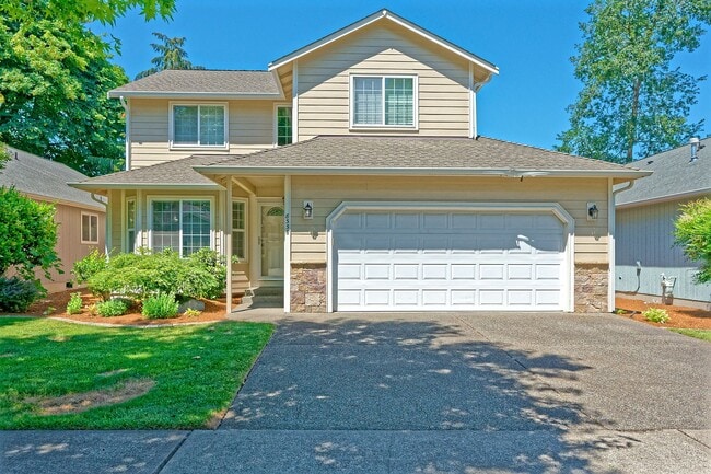 Building Photo - 4 Bedroom Home